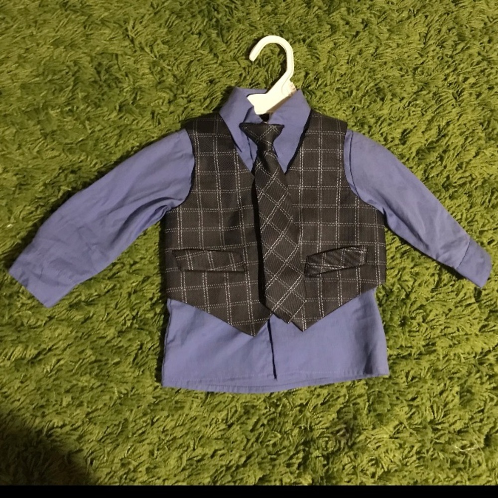 Formal shirt with tie